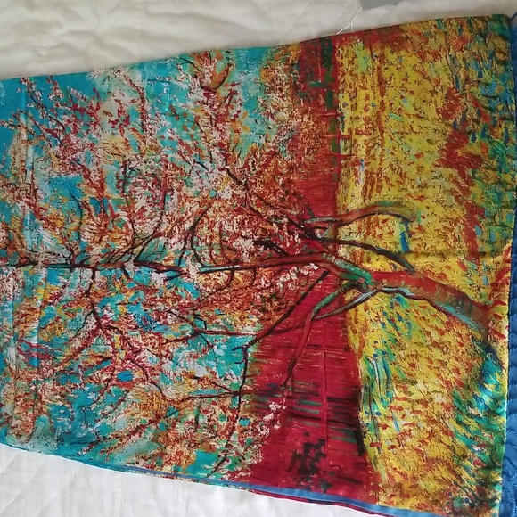 100%Silk NWT Scarf/Wrap/Table Runner Etc.. - Picture 8 of 11